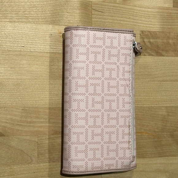 🥉 Tommy Hilfiger TH Monogram Trifold Wallet & Check Book Pink 2 Bill 12 Slot - Picture 6 of 6